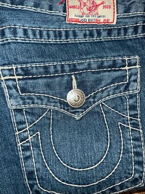 Women’s Vintage true Religion Joey Big T  Made in the USA Y2K Size 32 🦋👖😎🌈